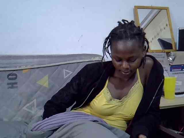 Sexybeiby1 webcam