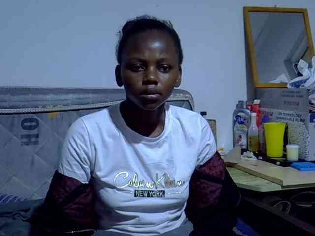 Sexybeiby1 webcam