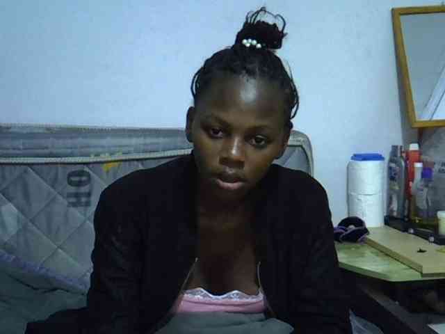 Sexybeiby1 webcam