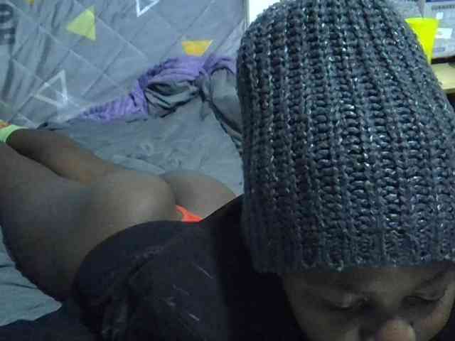 Sexybeiby1 webcam