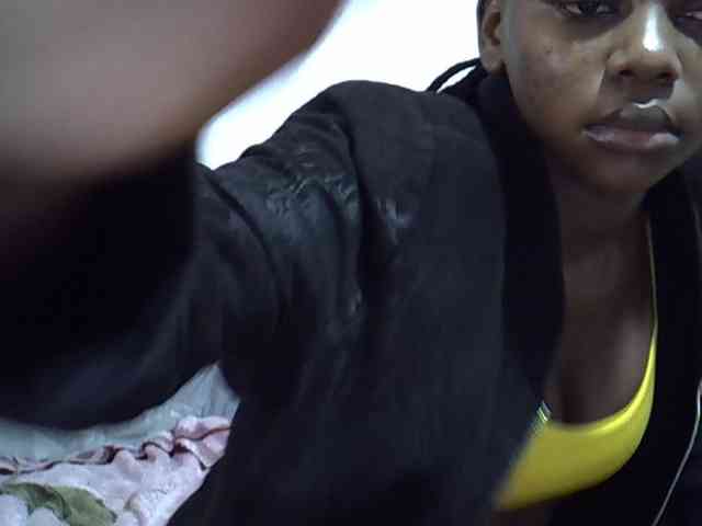 Sexybeiby1 webcam