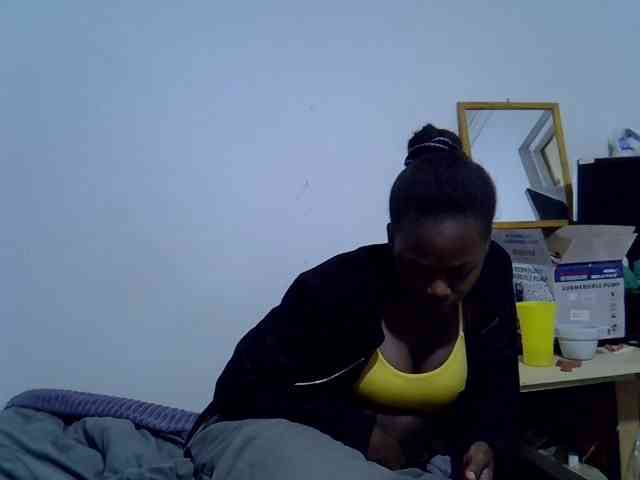 Sexybeiby1 webcam