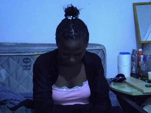 Sexybeiby1 webcam