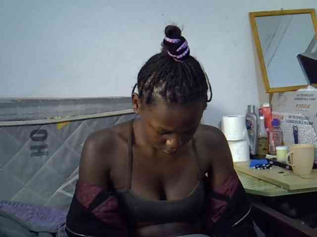 Sexybeiby1 webcam