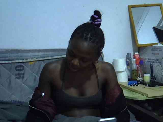 Sexybeiby1 webcam