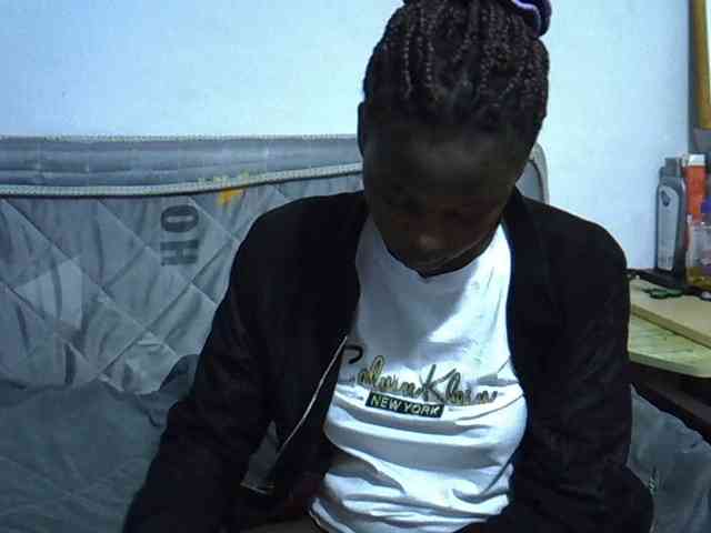 Sexybeiby1 webcam