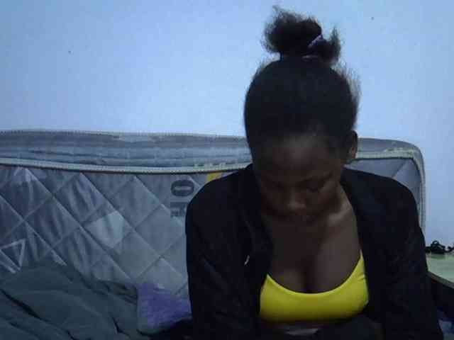 Sexybeiby1 webcam