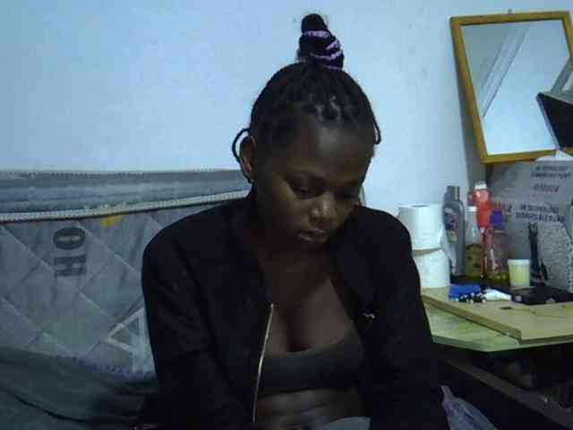 Sexybeiby1 webcam