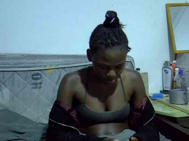 Sexybeiby1 webcam