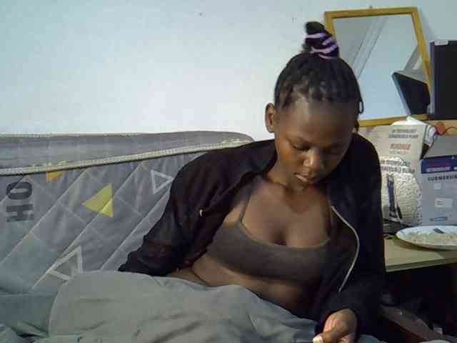 Sexybeiby1 webcam