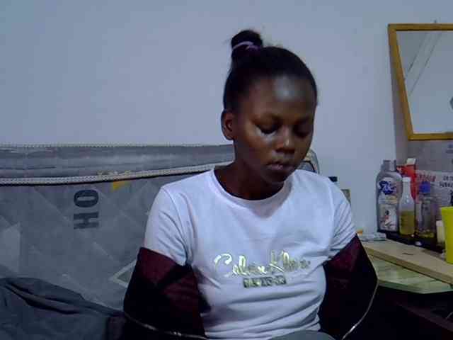 Sexybeiby1 webcam