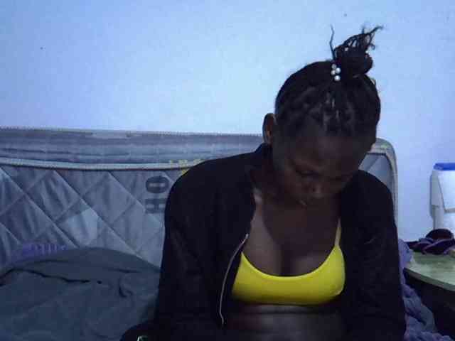 Sexybeiby1 webcam