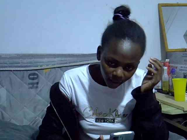 Sexybeiby1 webcam