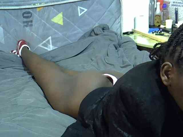 Sexybeiby1 webcam
