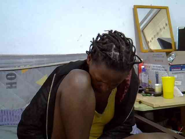 Sexybeiby1 webcam