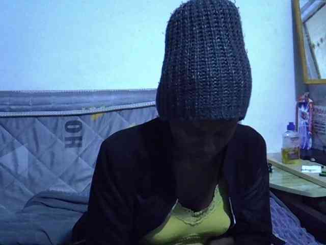 Sexybeiby1 webcam