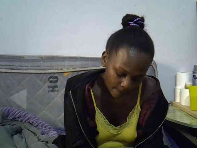 Sexybeiby1 webcam