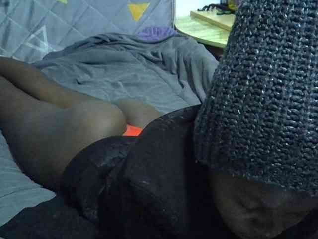 Sexybeiby1 webcam