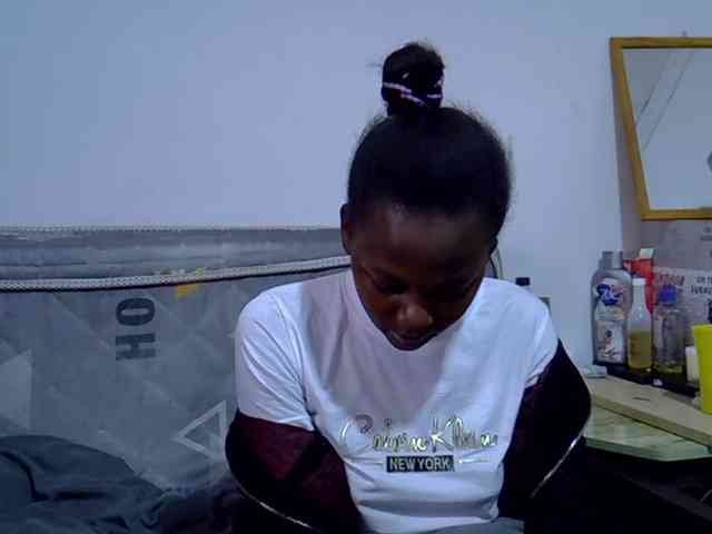 Sexybeiby1 webcam