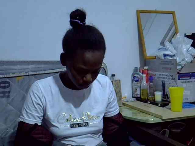Sexybeiby1 webcam