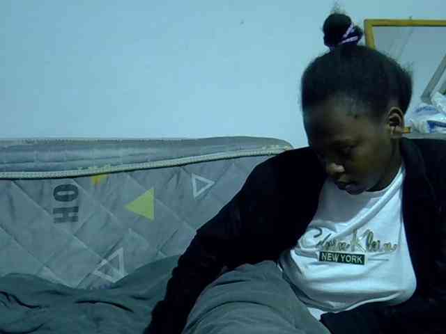 Sexybeiby1 webcam