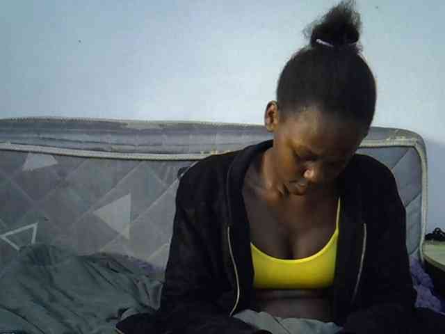 Sexybeiby1 webcam
