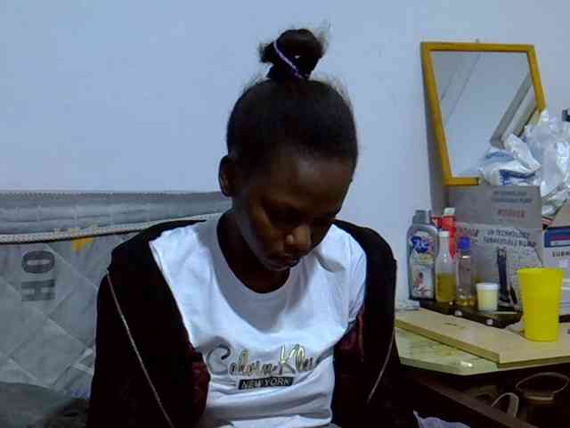 Sexybeiby1 webcam