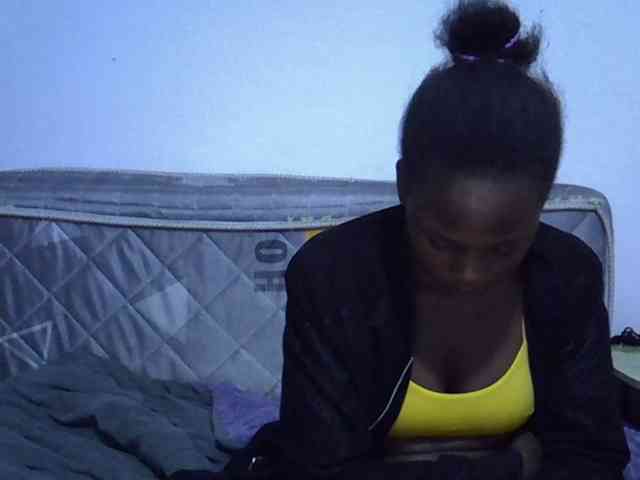Sexybeiby1 webcam