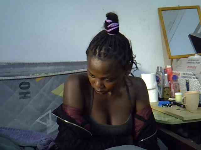 Sexybeiby1 webcam