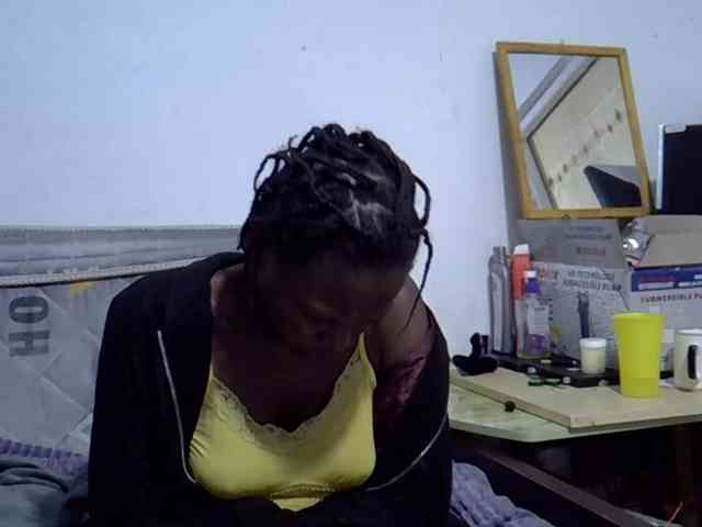 Sexybeiby1 webcam