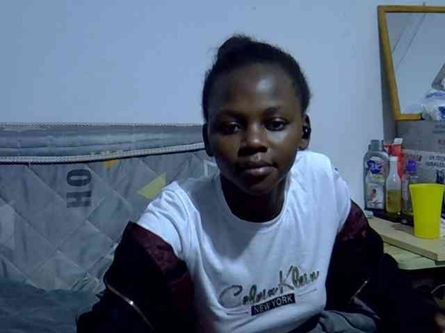 Sexybeiby1 webcam