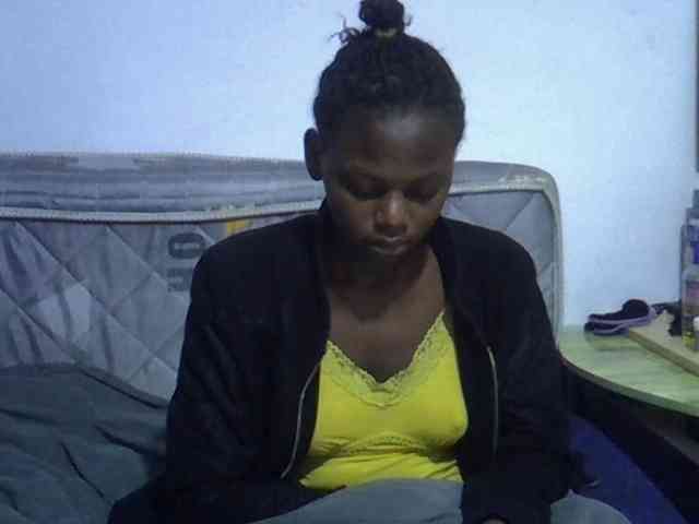 Sexybeiby1 webcam