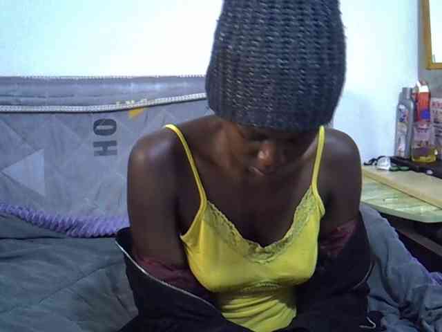 Sexybeiby1 webcam