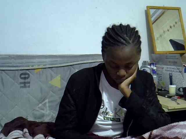Sexybeiby1 webcam