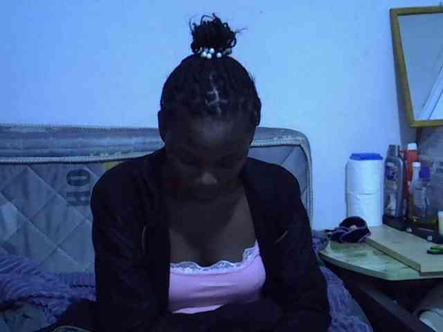 Sexybeiby1 webcam