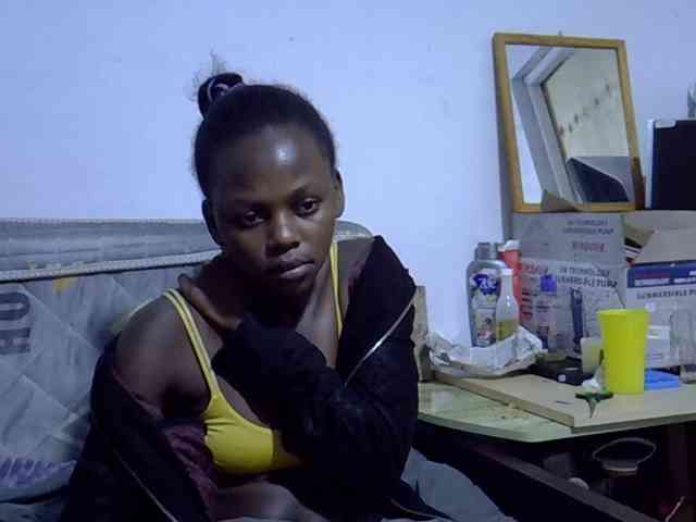 Sexybeiby1 webcam