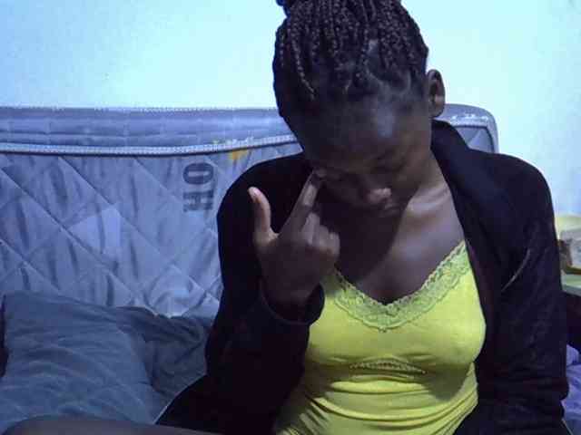 Sexybeiby1 webcam
