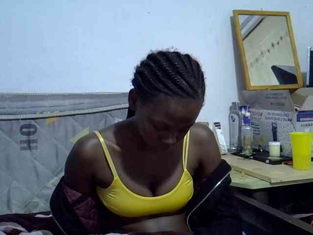 Sexybeiby1 webcam