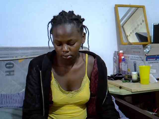 Sexybeiby1 webcam