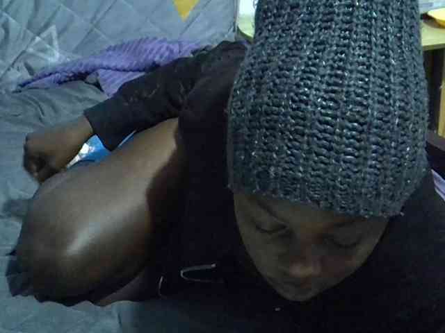 Sexybeiby1 webcam
