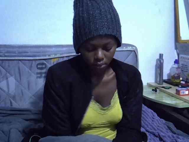 Sexybeiby1 webcam