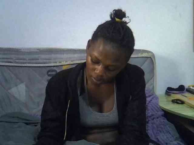 Sexybeiby1 webcam