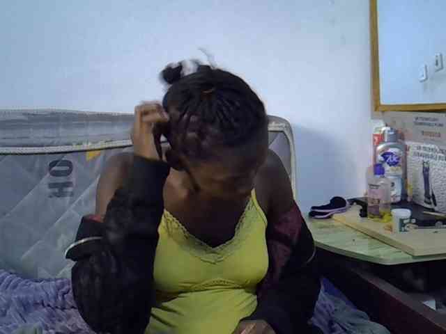 Sexybeiby1 webcam