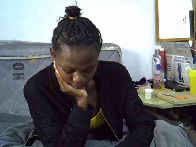 Sexybeiby1 webcam