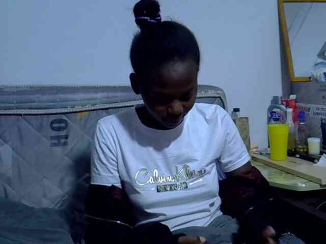 Sexybeiby1 webcam
