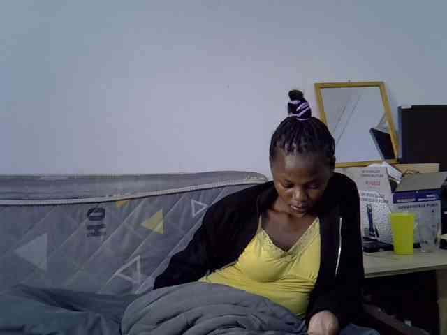 Sexybeiby1 webcam