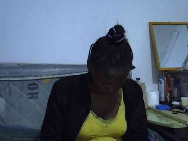 Sexybeiby1 webcam