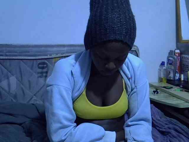 Sexybeiby1 webcam