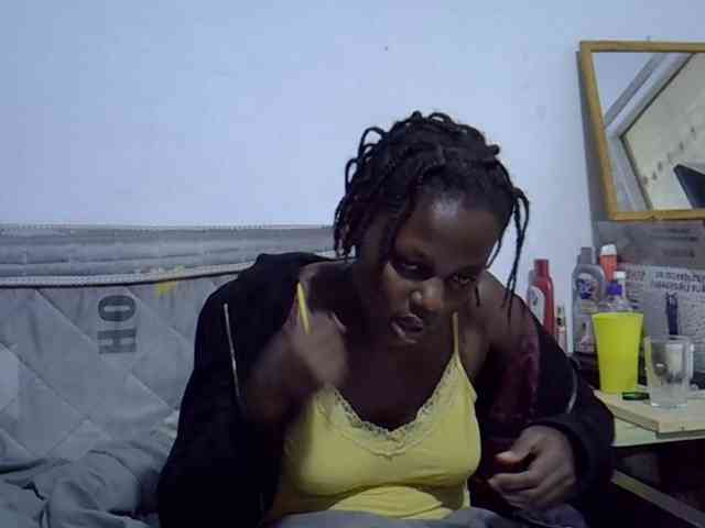Sexybeiby1 webcam