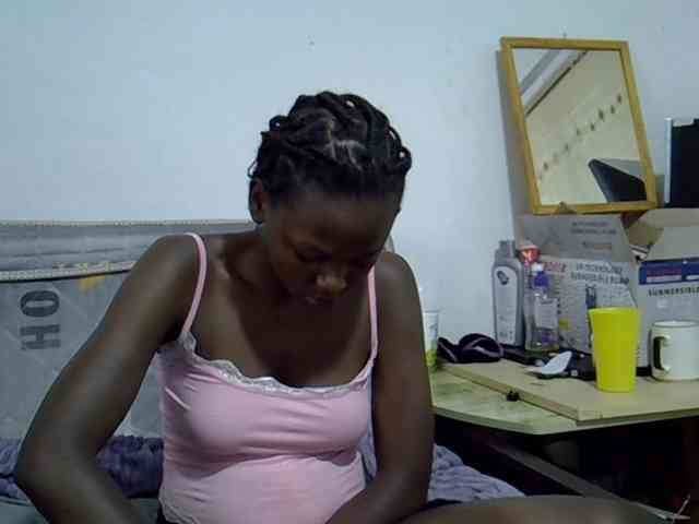 Sexybeiby1 webcam